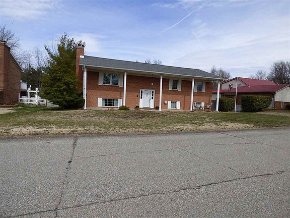 2nd image of 10588 Williamsburg Dr