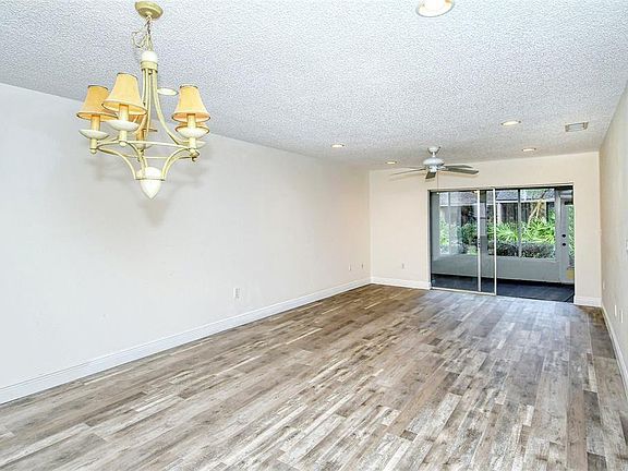 5th image of 1209 Tallywood Dr #7005