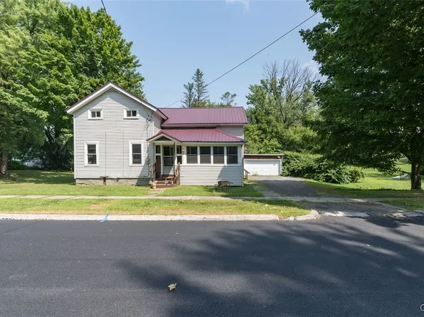 12 Stone St, Carthage, NY 13619