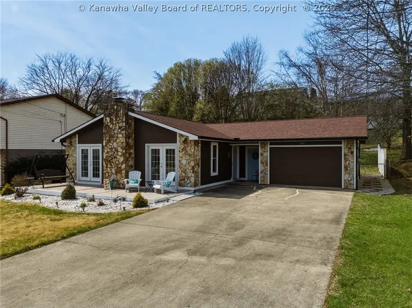 147 Timberlake Cir, Scott Depot, WV 25560