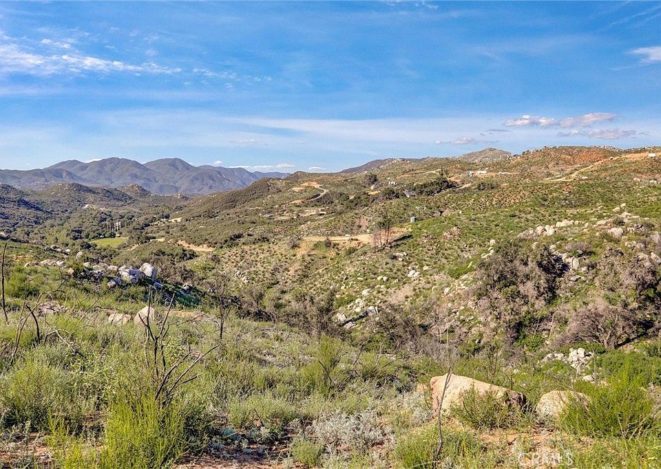 1st image of 2 Decker Canyon Rd