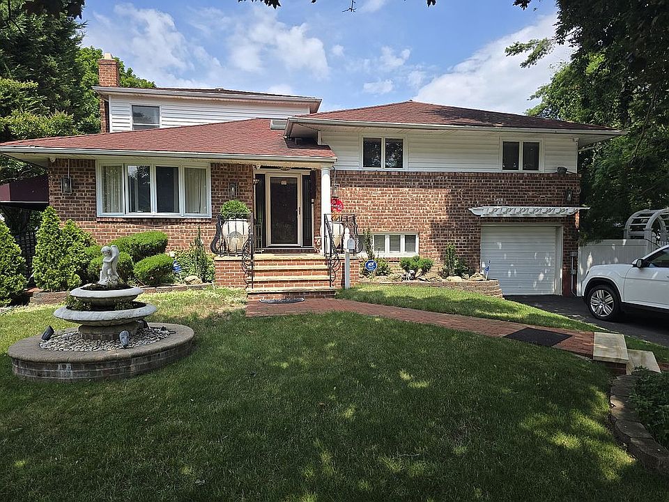 1st image of 101 Simpson St