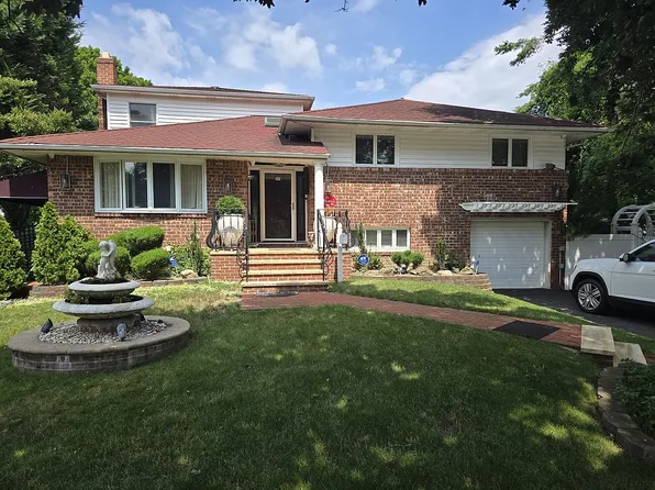 101 Simpson St, Jericho, NY 11753