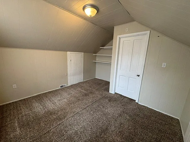 320 S 4 E — Photo 12