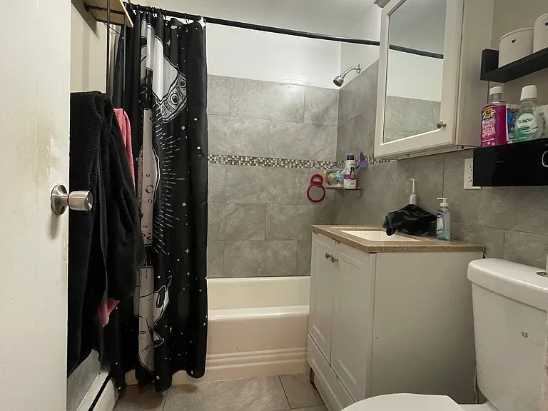 133 Warren St #1 — Photo 6