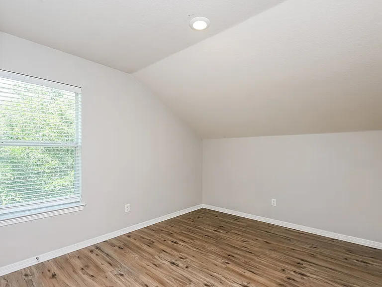 10416 Trevino Ln — Photo 14