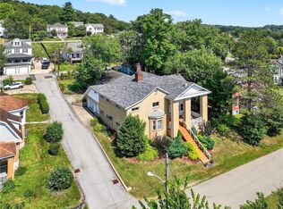 28 Whitaker St, Burgettstown, PA 15021