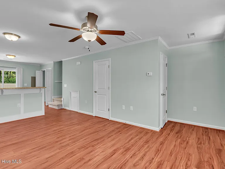 409 Sullivan Loop Rd — Photo 3