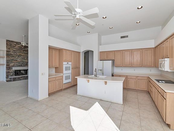 3rd image of 15525 E Sundown Dr