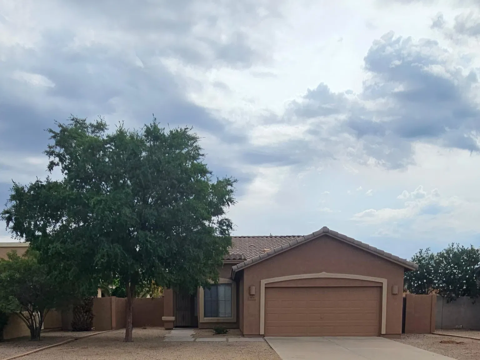 3 bed, 2.0 bath, 1365 sqft, $2,050 — Photo 1