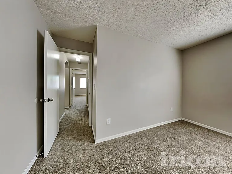4307 Country Hills Blvd — Photo 10