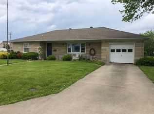 205 E Indiana St, Oblong, IL 62449