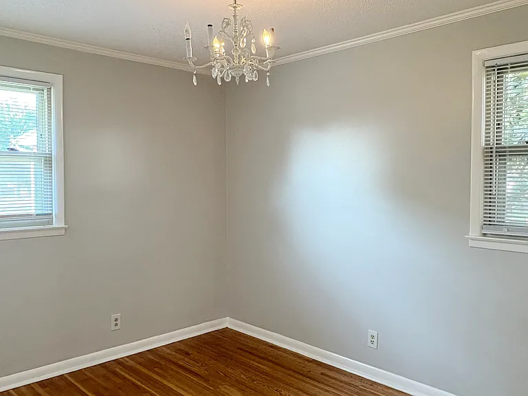619 Lynnwood Way — Photo 11