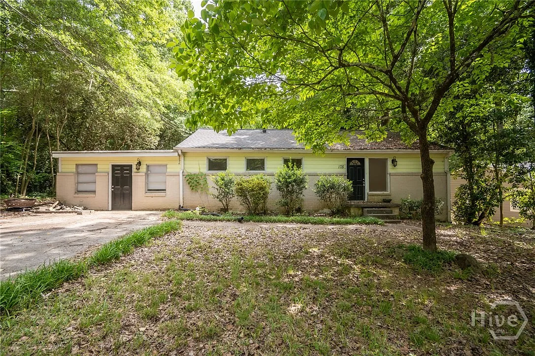 4 bed, 2.0 bath, 1708 sqft, $1,600 — Photo 1