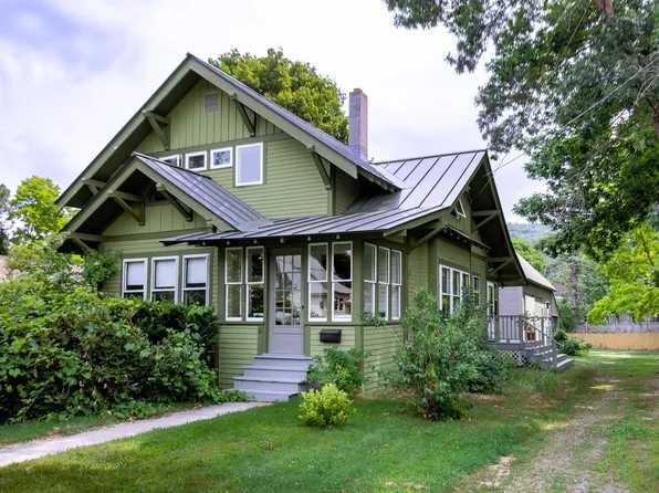 6 Pearl Street, Lebanon, NH 03784