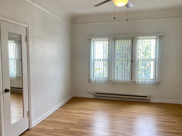 369 N Spaulding Ave — Photo 16