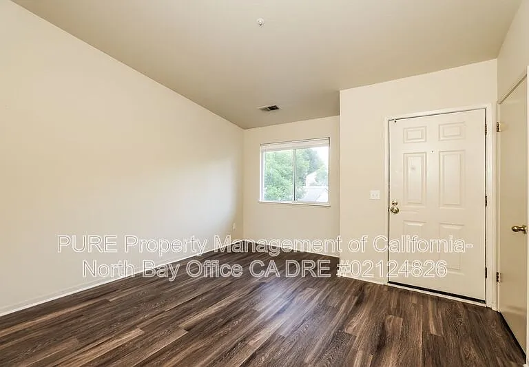 5256 Old Redwood Hwy #31 — Photo 2