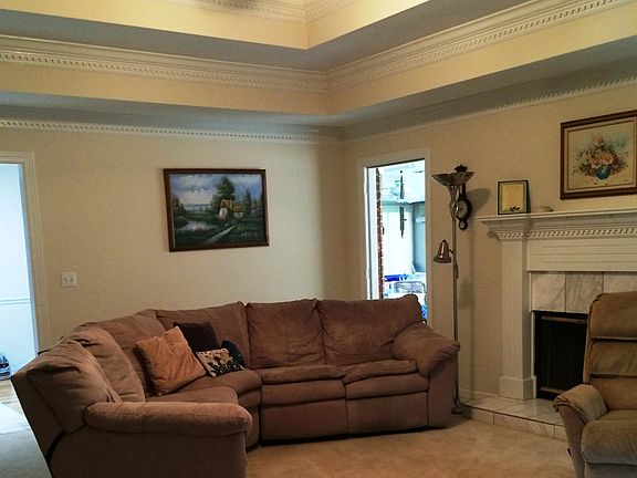 3rd image of 111 Brentmeade Dr