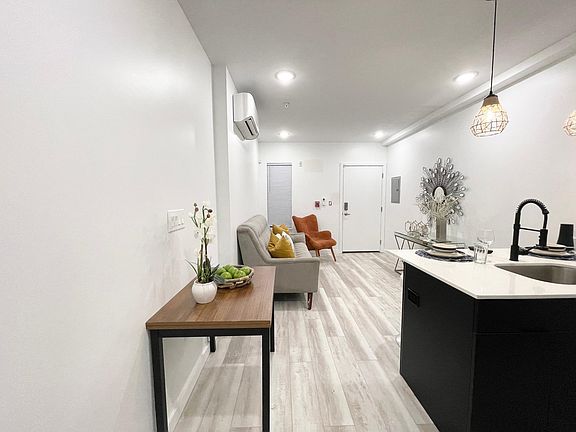 5th image of 6163 Walnut St #A