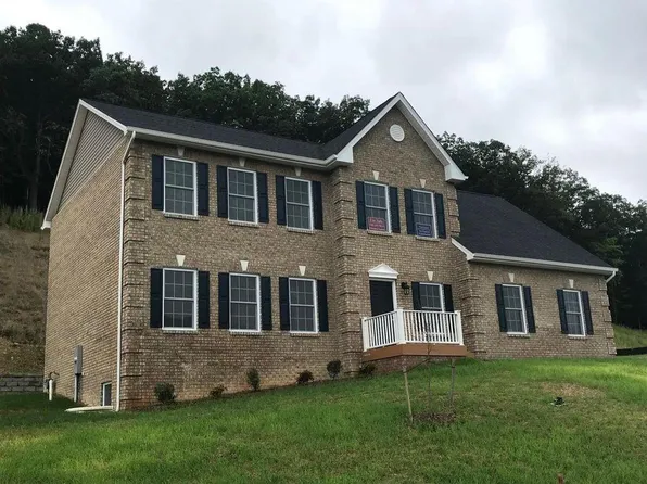 4240 Campbell View Ln, Roanoke, VA 24018