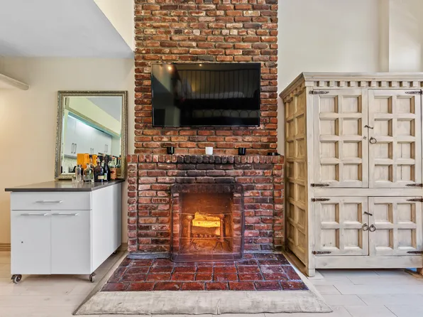 10 Charles Street image 9 of 25