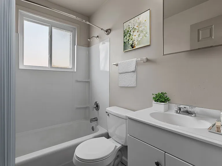 Teson Garden Apartments — Photo 14