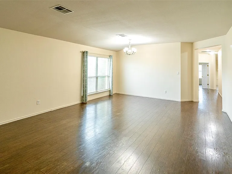 1315 Lou Gehrig Ln — Photo 13
