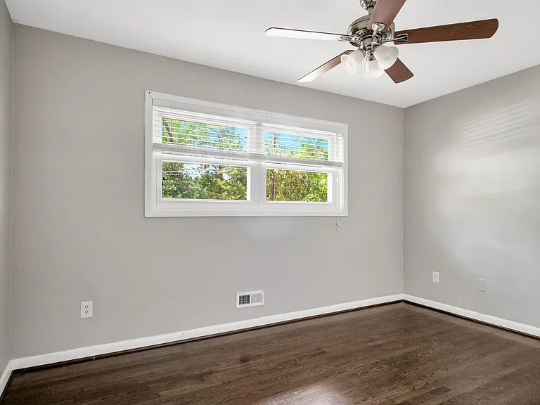 114 Thomas Nelson Ln — Photo 21