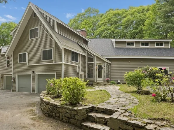 10 Cold Harbor Dr, Northborough, MA 01532