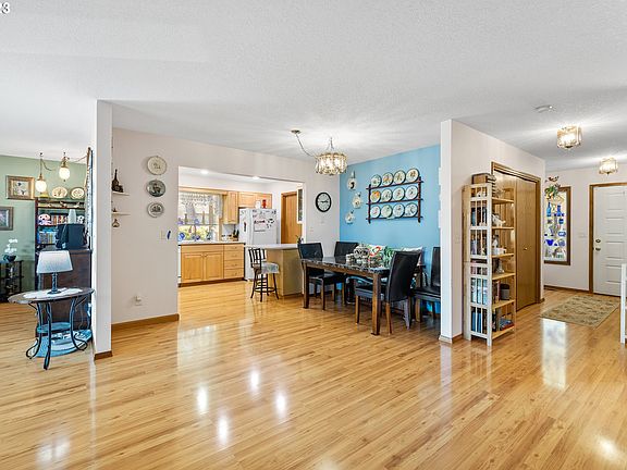 5th image of 13312 NW 13th Pl APT B