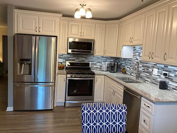 4th image of 3007 Kelly Ct