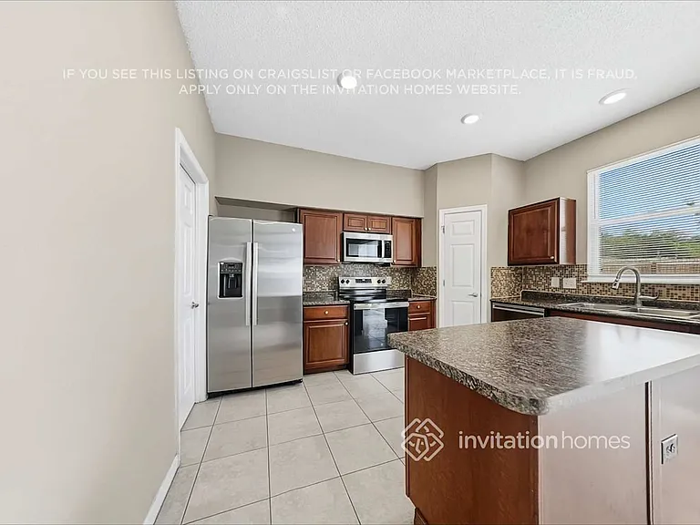 4502 Stable Dr — Photo 12