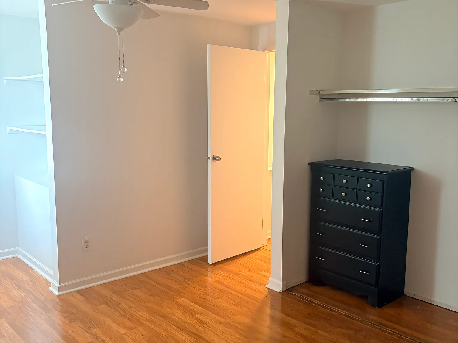 2 bed, 1.5 bath, 1152 sqft, $1,600 — Photo 3