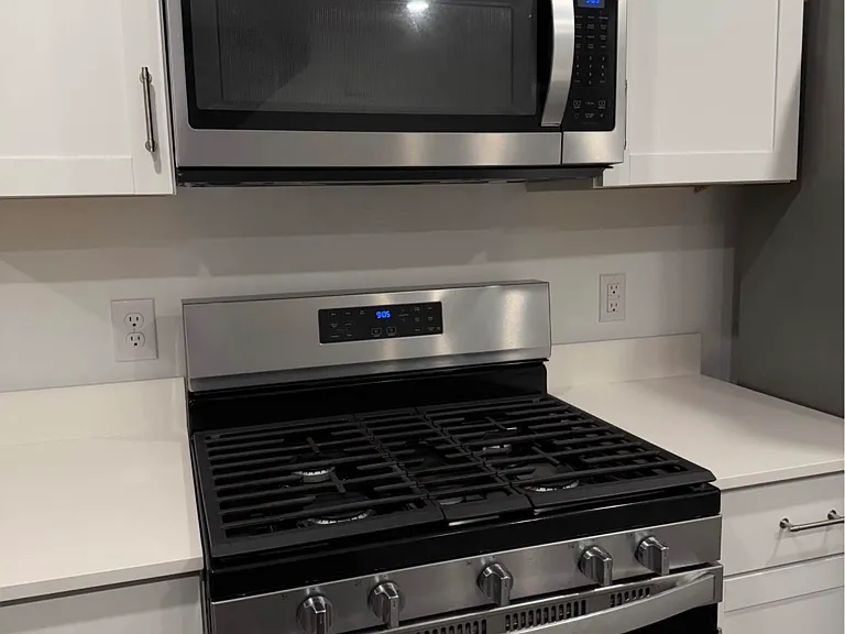 S 730 W — Photo 8
