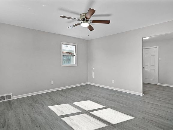 4th image of 4509 Penrose St