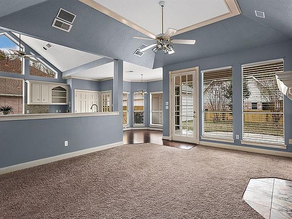 3rd image of 3402 Deerland Ct
