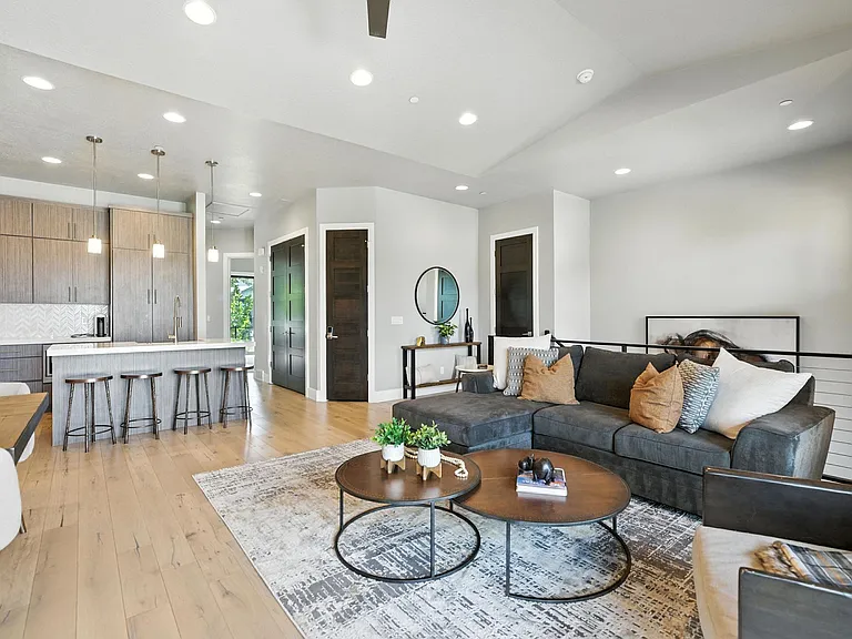 4313 Holly Frost Ct — Photo 4