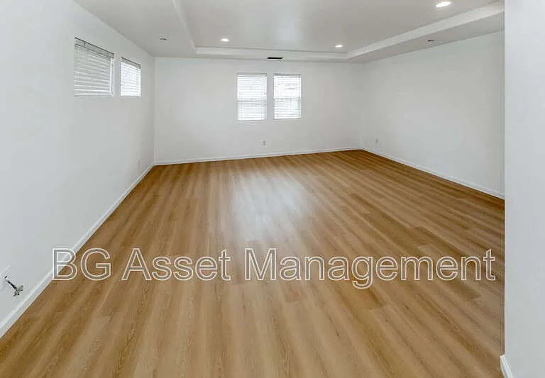 128 Kingfisher St — Photo 10