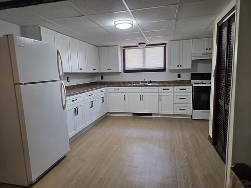 21 W Carpenter St #BASEMENT Photo 1
