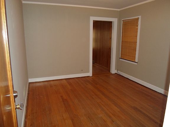 4th image of 2730 W Balmoral Ave #1