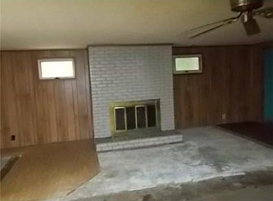 4th image of 425 S Leonard Ave
