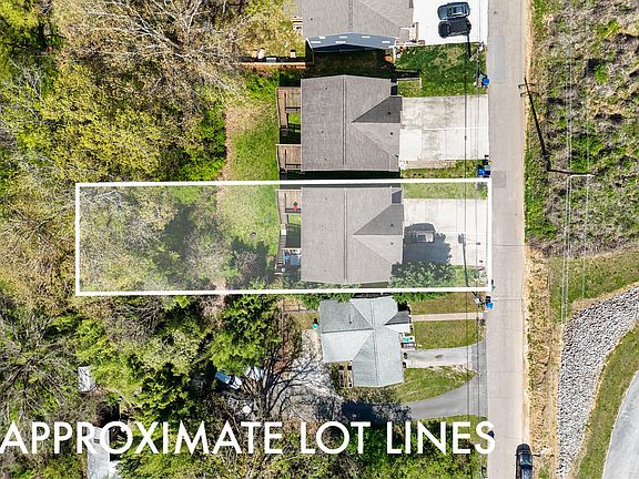 2nd image of 715 Ladd Ave