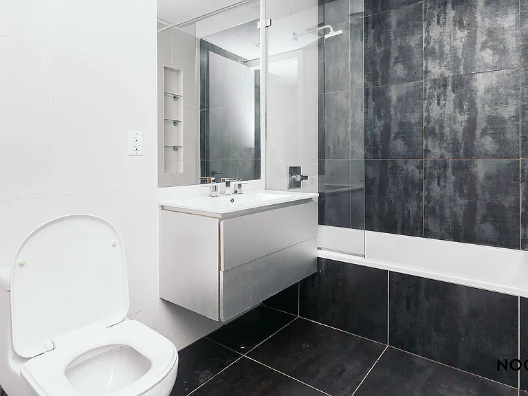 117 S 4th St #21 — Photo 3