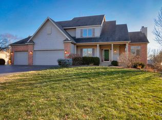 10712 Red Hawk Ln, Spring Grove, IL 60081