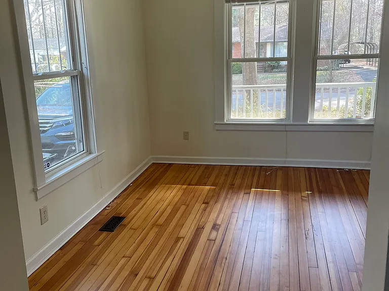 716 Crosby Rd — Photo 5