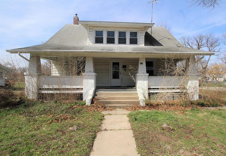 1st image of 315 E College St