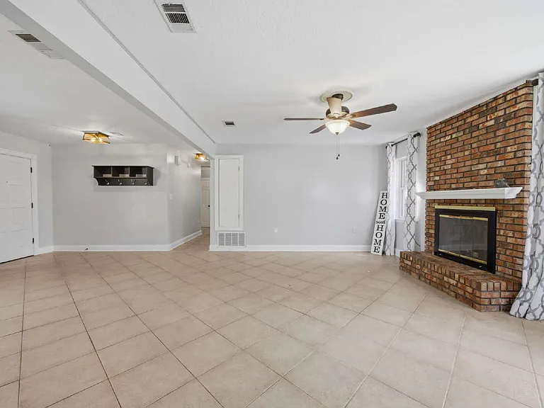 157 Country Club Rd — Photo 33