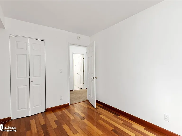 1831 Commodore Dr — Photo 15