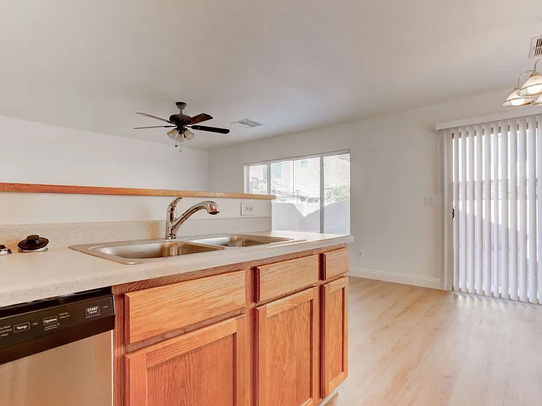 6540 Slate Springs Ct — Photo 12