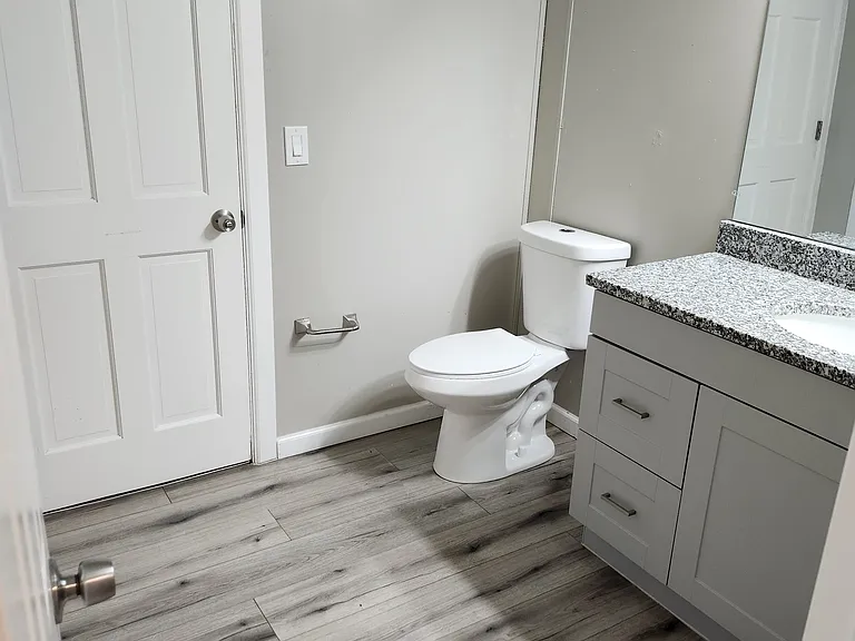 9010 Bowen Ln — Photo 8